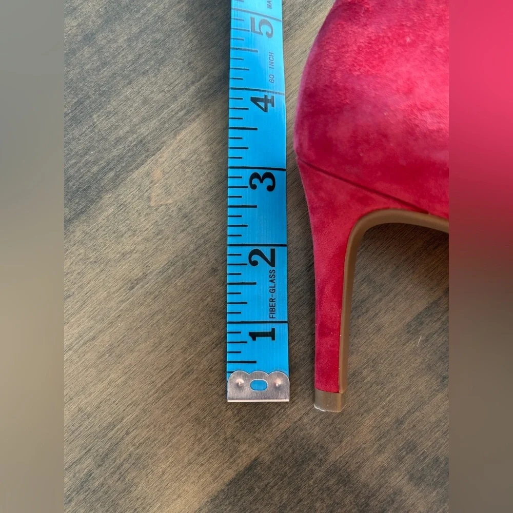 👠👠Michael Kors Red Suede Heels 👠 👠